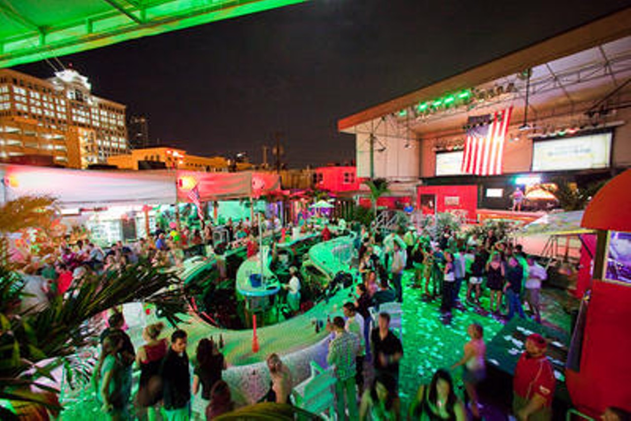 America's Backyard | Fort Lauderdale | American, Bars and Clubs | Restaurant