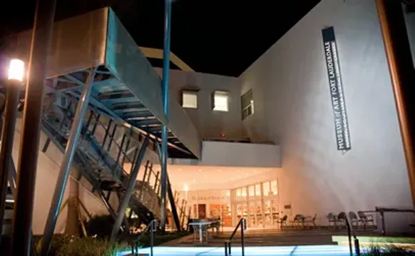 Best Swingers Club 2011 Trapeze