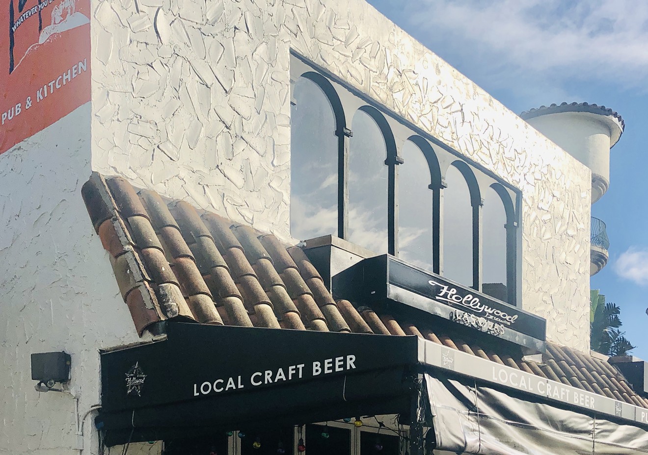 Hollywood Brewing Company has emerged on Las Olas Boulevard in Flight 19's old spot.
